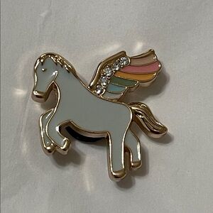 ✨CROCS “PEGASUS” Metal Jibbit✨